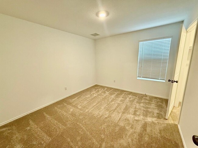 Building Photo - 1724 Four Waters Lp