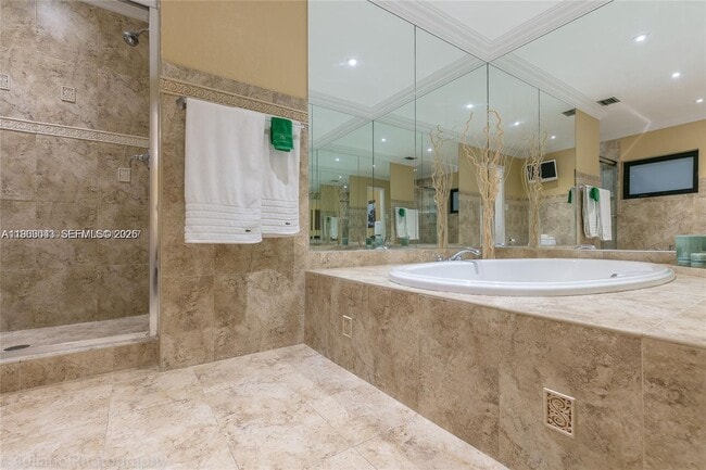 Building Photo - 19701 W Oakmont Dr