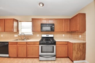 Building Photo - 8127 Tassel Field Ln