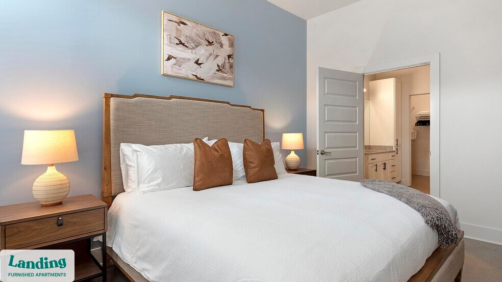 Building Photo - 404 W 26th St