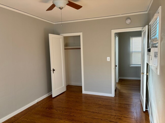 Building Photo - 1 bedroom 1 bathroom in downtown Martinez ...