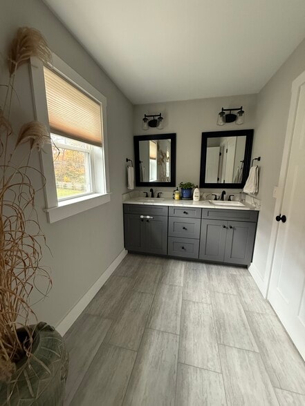 Building Photo - 65 Birch Trl