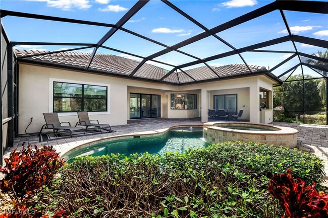 Building Photo - 6851 Lakewood Isle Dr