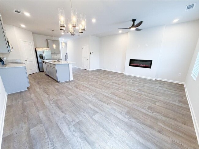 Building Photo - 5296 Magnolia Pl