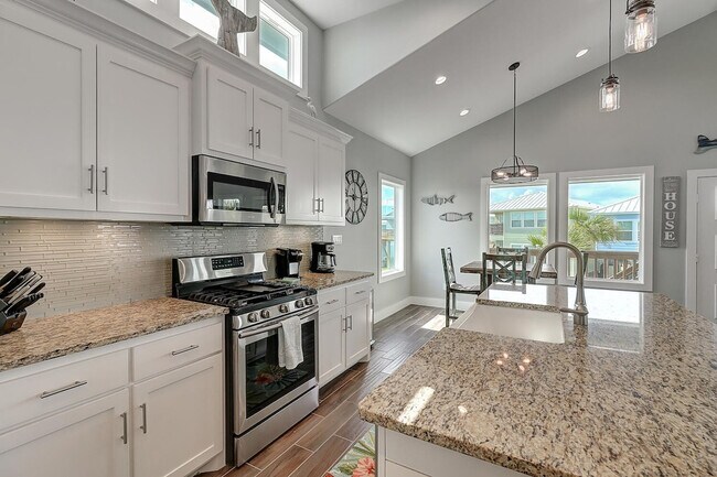 Building Photo - 409 Paradise Pointe Dr