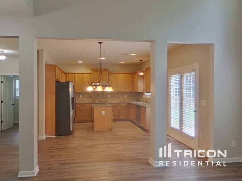 Building Photo - 3530 Woodsong Rw