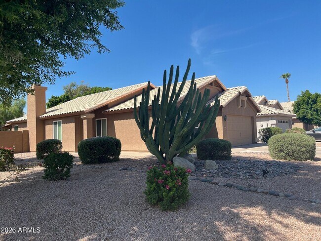 Building Photo - 1383 E Butler Cir