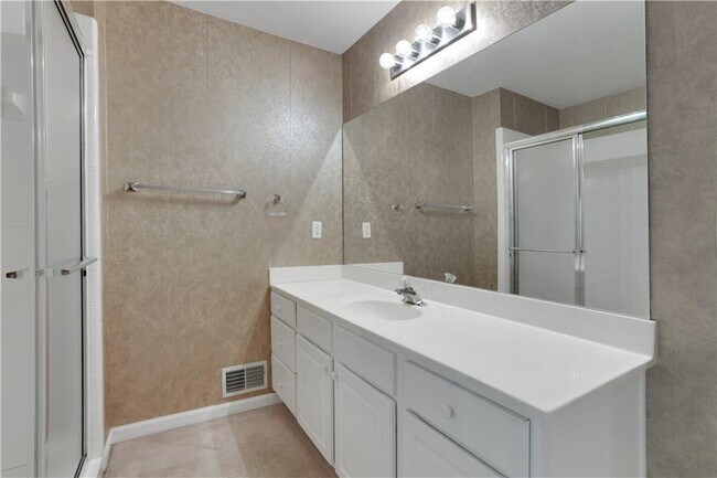 Building Photo - 2130 Wynfield Point Dr