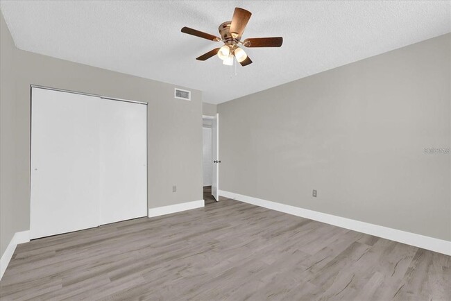 Building Photo - 544 Orange Dr