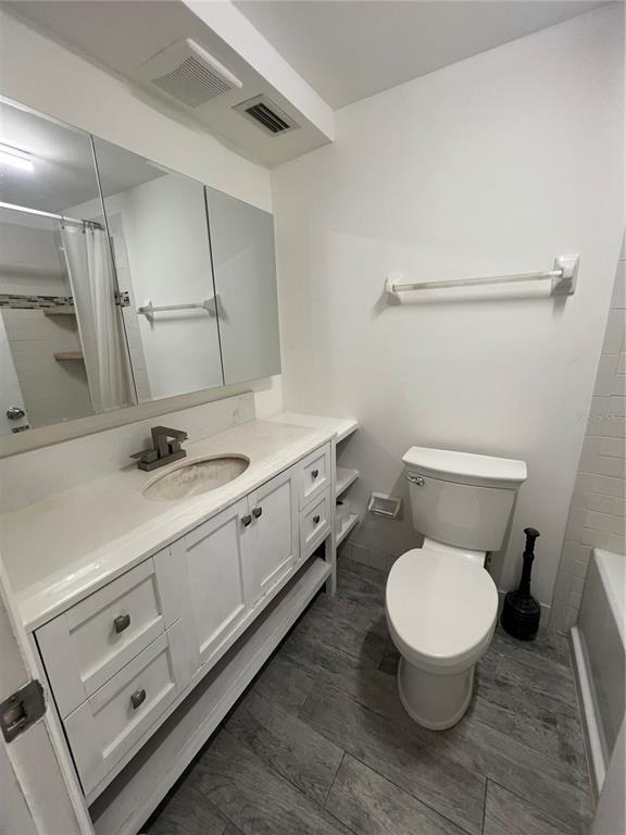 Building Photo - 4507 3rd St Cir W