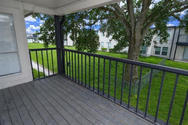 Building Photo - 5004 Castile Pl