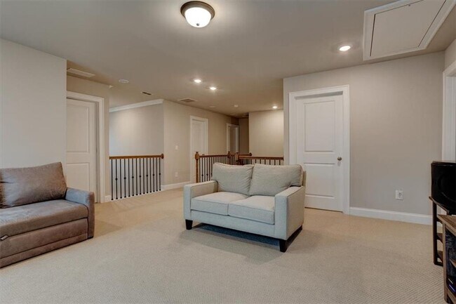 Building Photo - 4167 Bethany Manor Dr