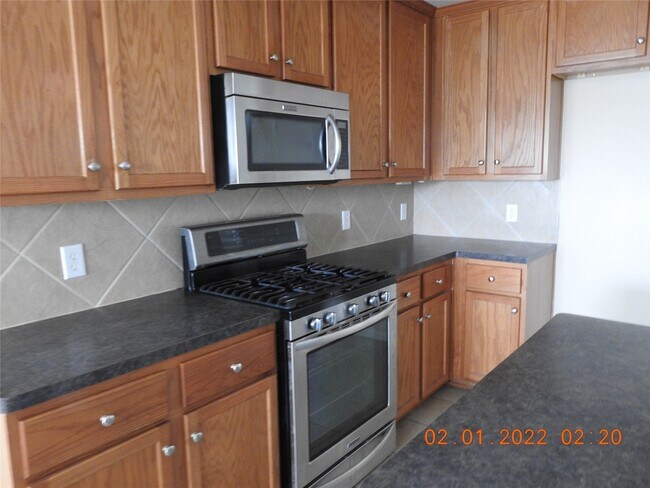 Building Photo - 24227 Silversmith Ln