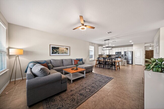 Building Photo - 610 Ridgehorn Dr