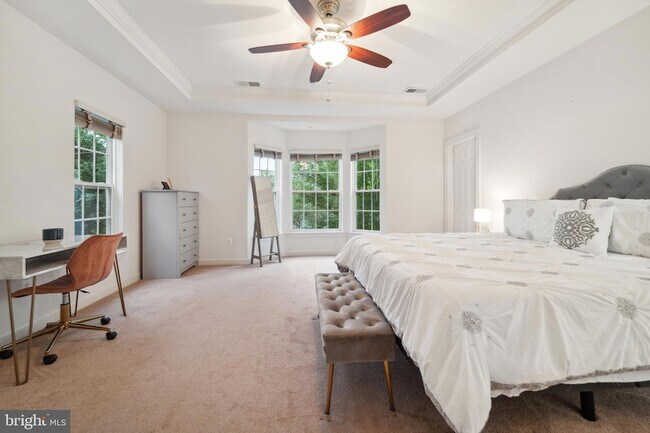 Building Photo - 5722 Callcott Way