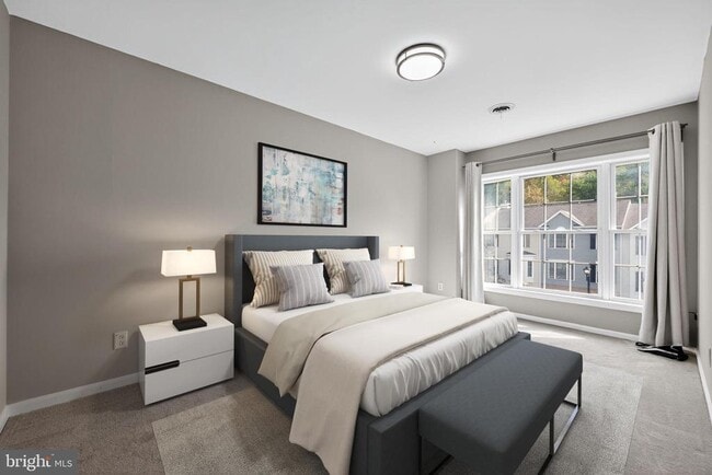 Building Photo - 100 Parker Ave