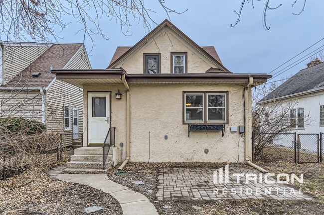 Building Photo - 2322 NE Stinson Pkwy