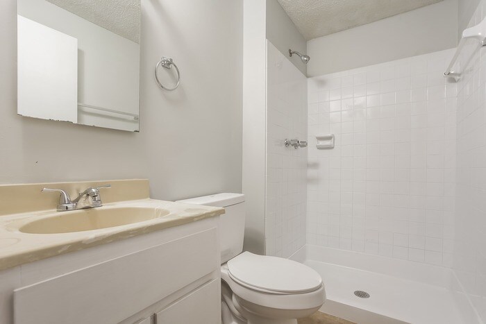 Building Photo - 30 Wayland Ct