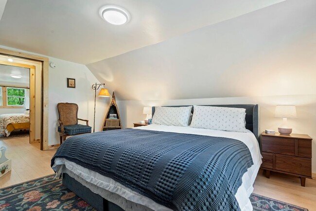 Building Photo - 30 Wag Rd