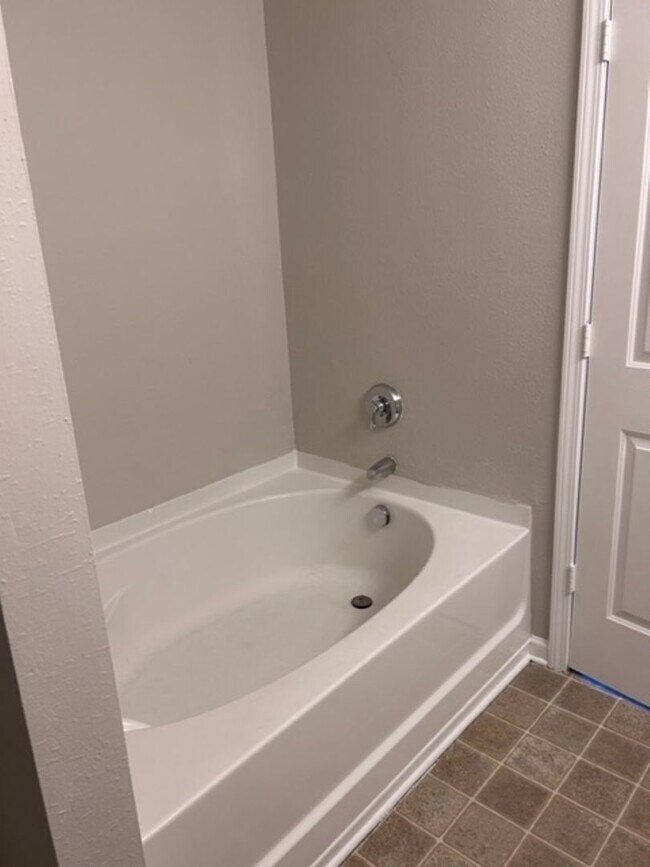 Building Photo - Coming Soon! - Stunning 4 Bedroom Home in Coulwood East Community