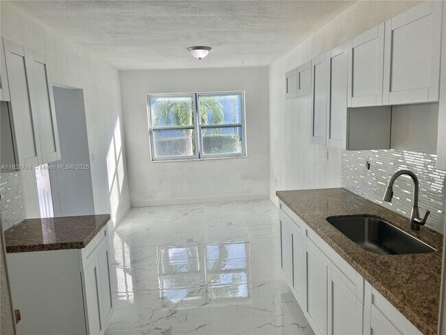 Building Photo - 2625 NW 55th St