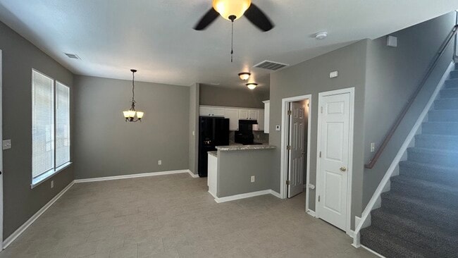 Building Photo - 2840 Oasis Ln