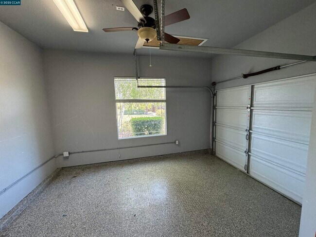 Building Photo - 1174 Krona Ln