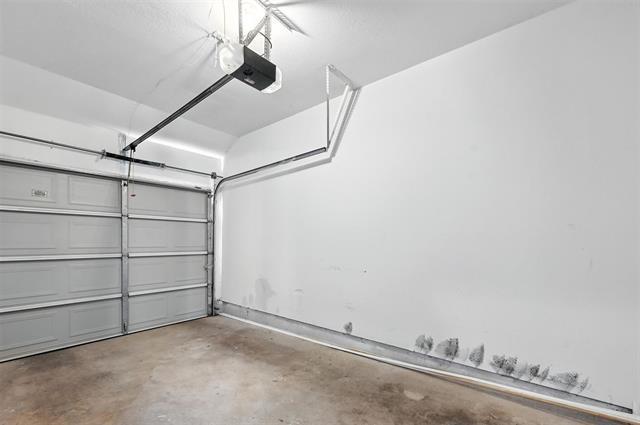 Building Photo - 6220 Bentwood Trail