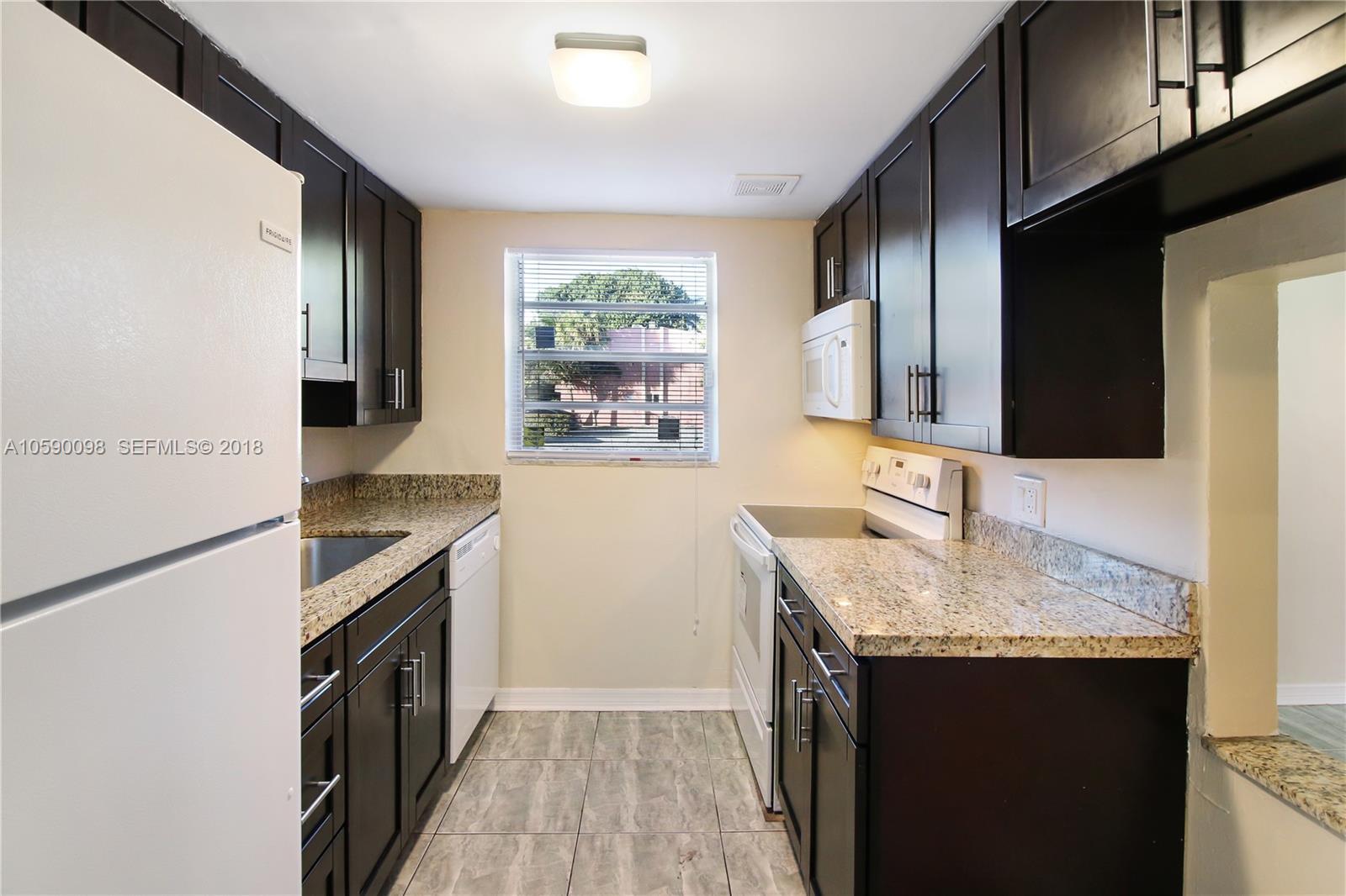 Building Photo - 270 NE 142nd St