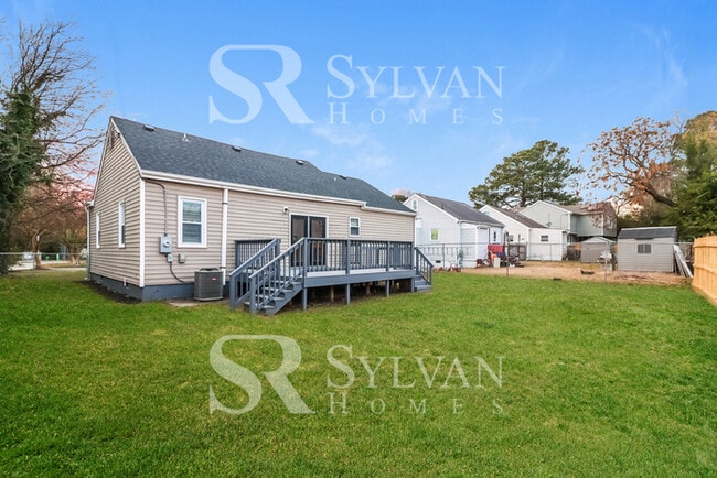 Building Photo - Where Charm Meets Comfort