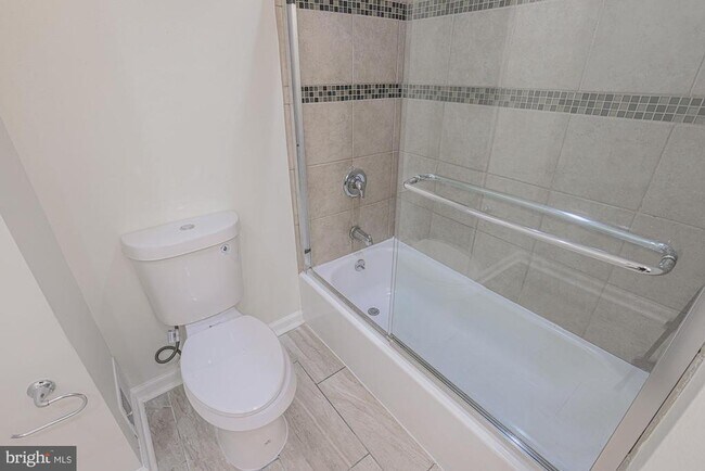 Building Photo - 6331 Red Cedar Pl