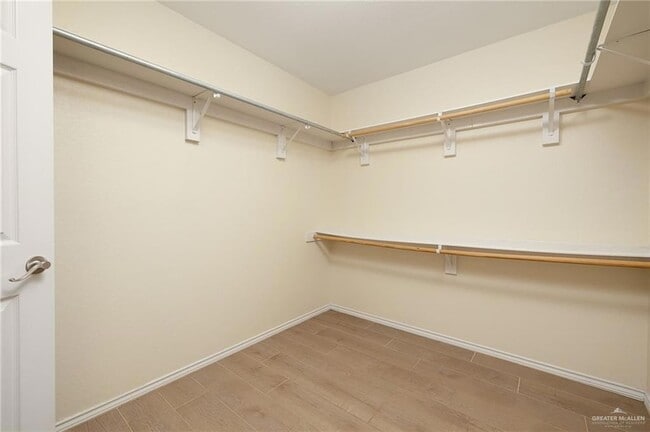 Building Photo - 4921 N 47th St