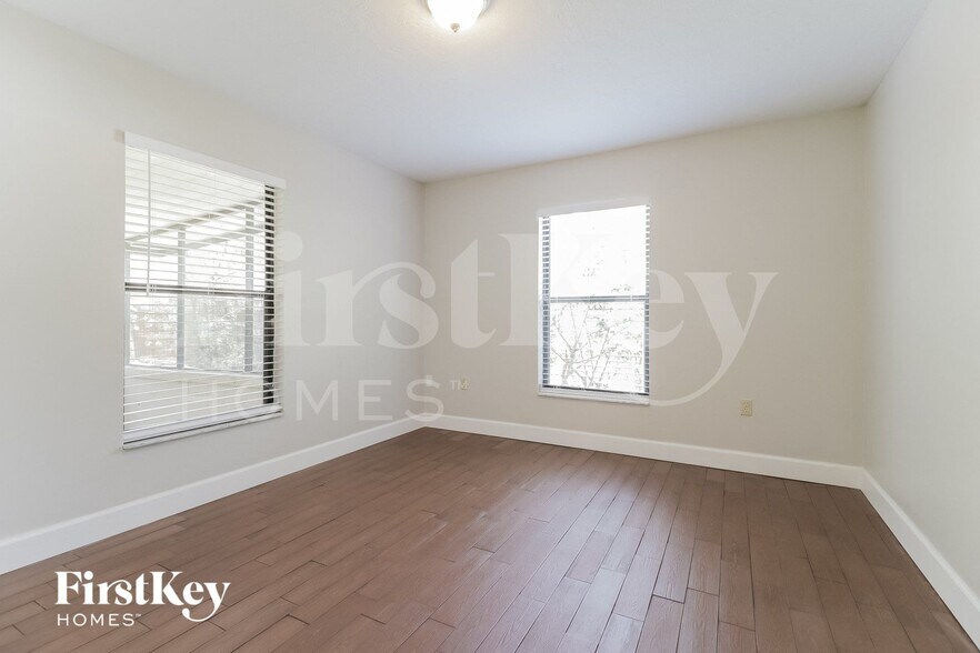 Building Photo - 5210 Holden Rd