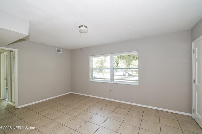 Building Photo - 3112 Hartridge St