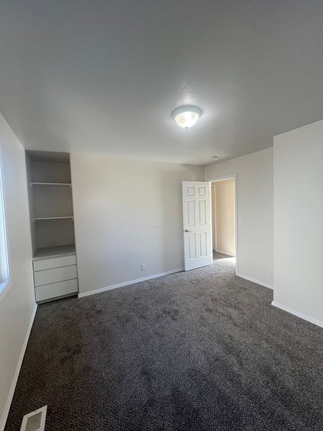 Building Photo - 3 bedroom 2 bath in a beautiful, spacious Meridian Neighborhood!