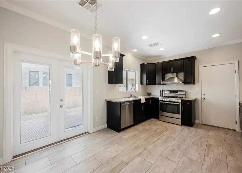 Building Photo - 5439 Bradford Pear Dr