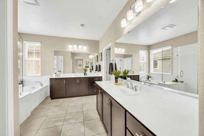 Building Photo - 1437 Cummings Way