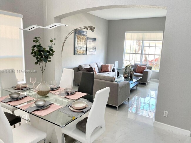 Building Photo - 4451 Seneca Ave