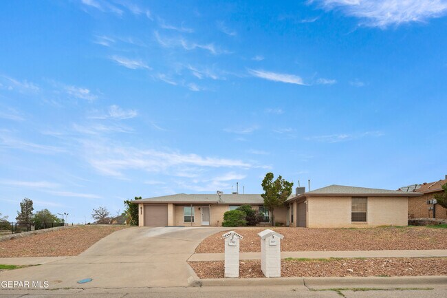 Building Photo - 7139 Orizaba Ave