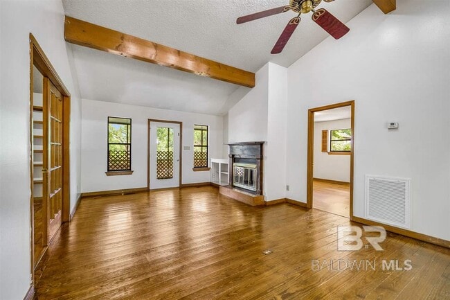 Building Photo - 500 Pomelo St