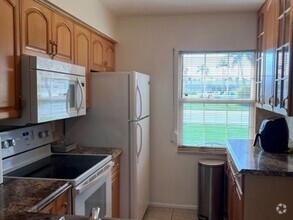 Building Photo - South Pointe Villa Condo - 2br, 2ba