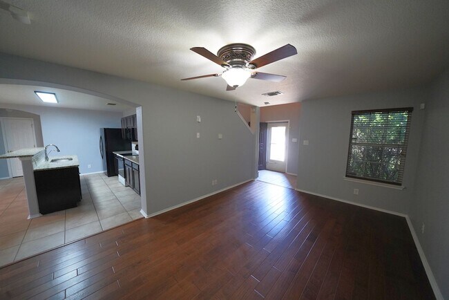 Building Photo - Lovely Cul-De-Sac Home in Schertz/Cibolo Now Available - Realtor Commission: $500