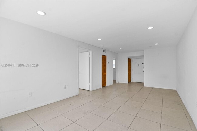 Building Photo - 618 Euclid Ave
