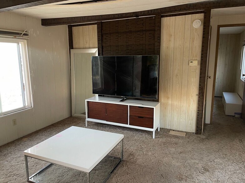 Building Photo - 37575 Shadybrook Ln