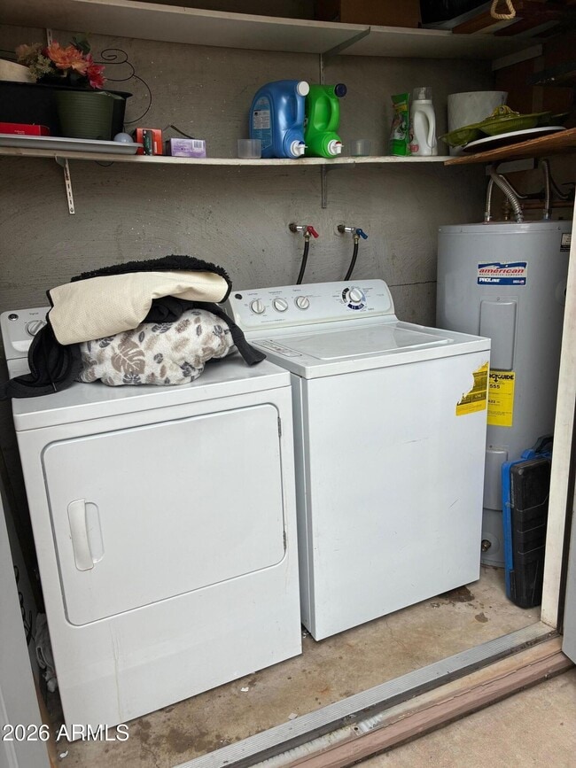 Building Photo - 601 N May