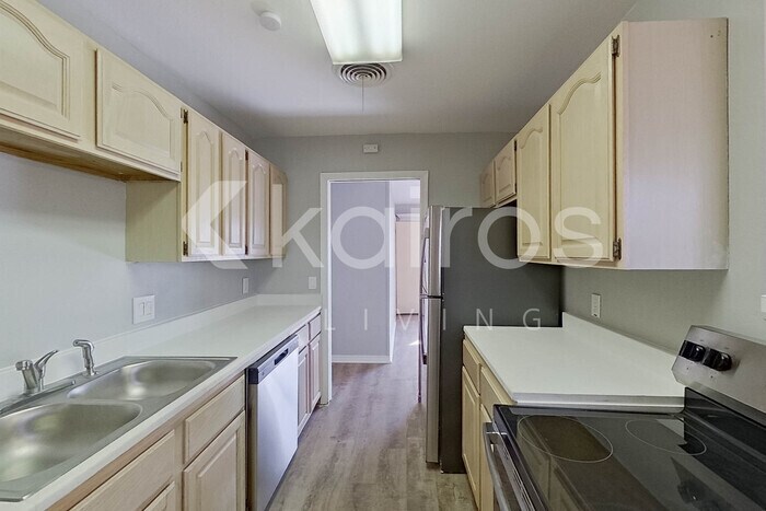 Building Photo - 4202 Andrews Ave