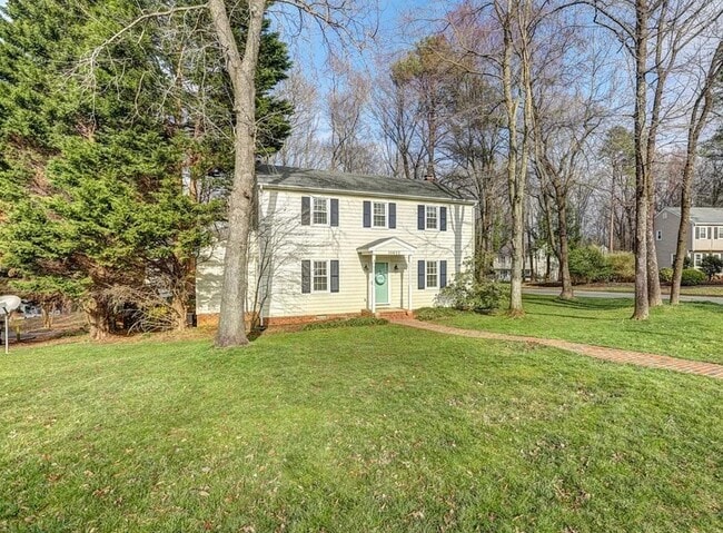 Building Photo - 10632 Looking Glass Rd