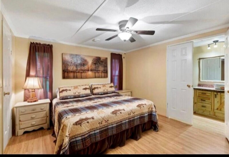 Building Photo - 290 S Port Bass Dr