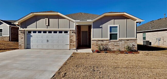 Building Photo - 4301 NE 124th St