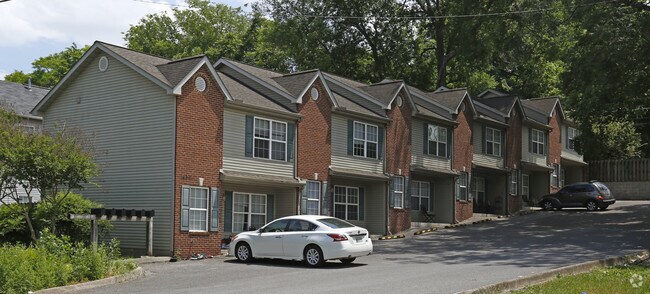 Primary Photo - 1408 Grand